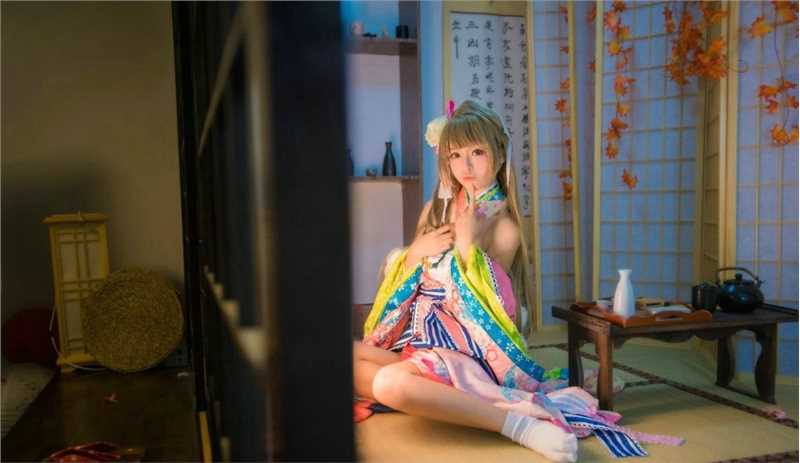 绝色美女cosplay南小鸟和风和服