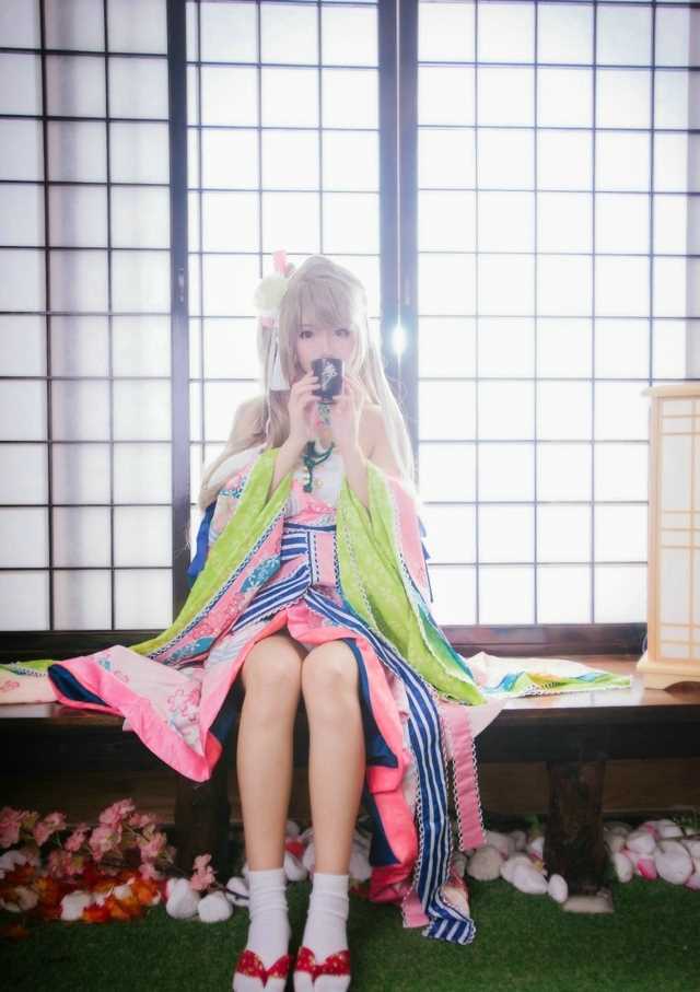 绝色美女cosplay南小鸟和风和服