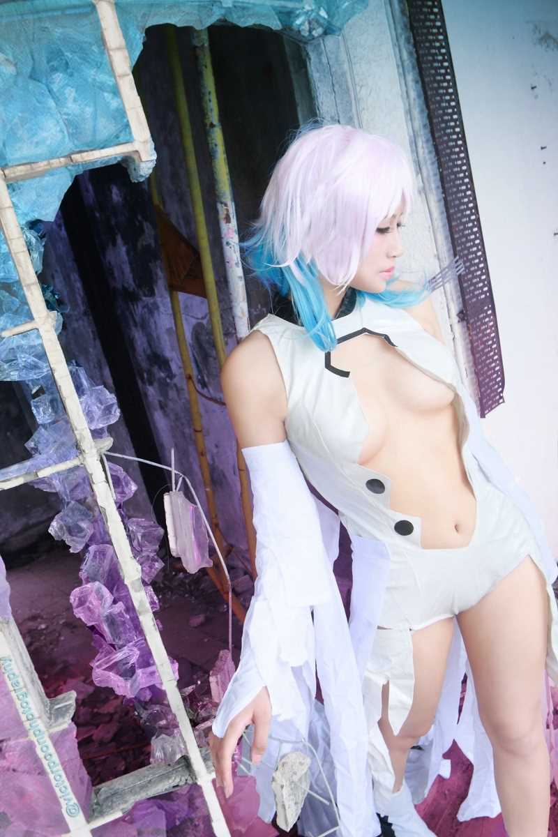 精选在《罪恶王冠:失落的圣诞节》卡洛尔cosplay图片中的图册