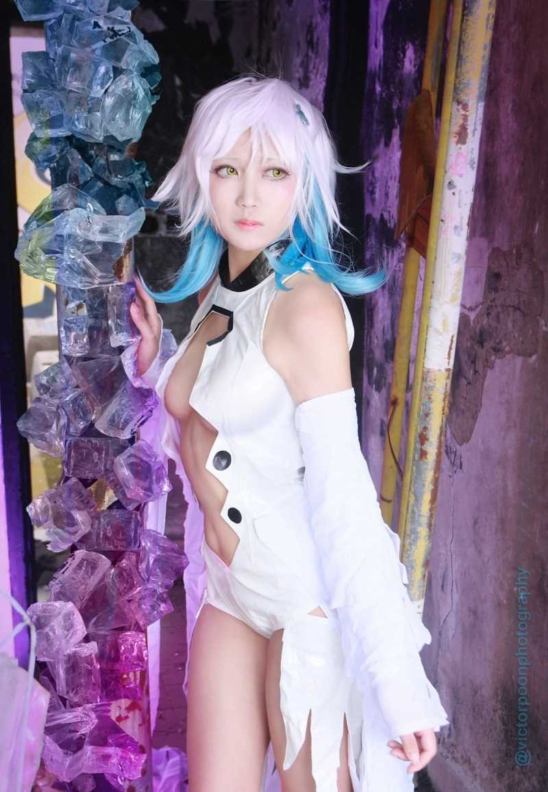 精选在《罪恶王冠:失落的圣诞节》卡洛尔cosplay图片中的图册