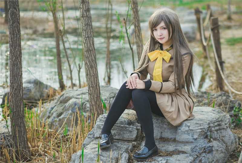 最新桃园奈奈生JK制服cosplay户外壁纸