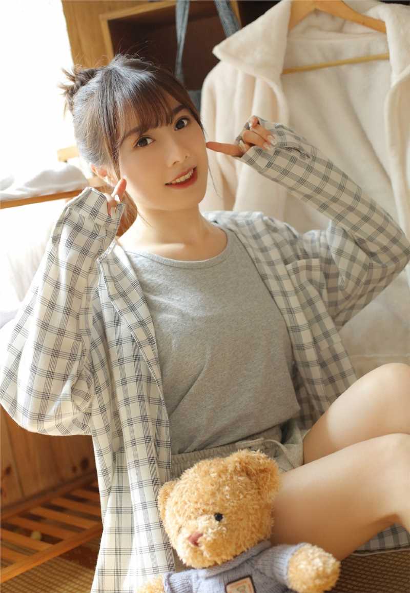 最全丸子头可爱妹子清纯可爱私拍壁纸