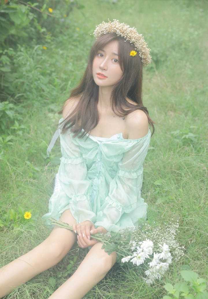 优质花环美女圆润香肩精致锁骨图片