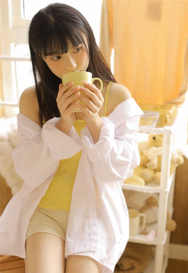 最全诱人齐刘海美少女居家艺术相册