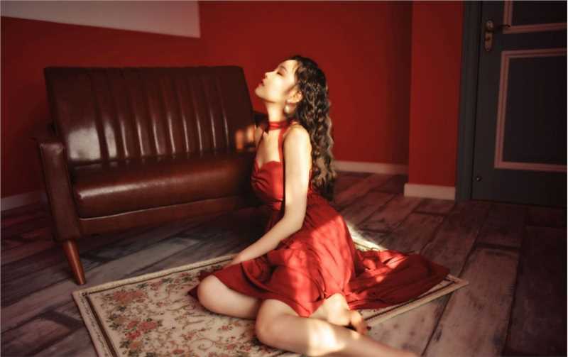 特别专辑娇魅红裙美女诱人光影性感