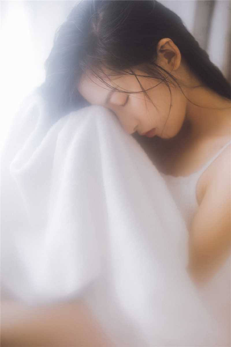 极品美人出水芙蓉湿身