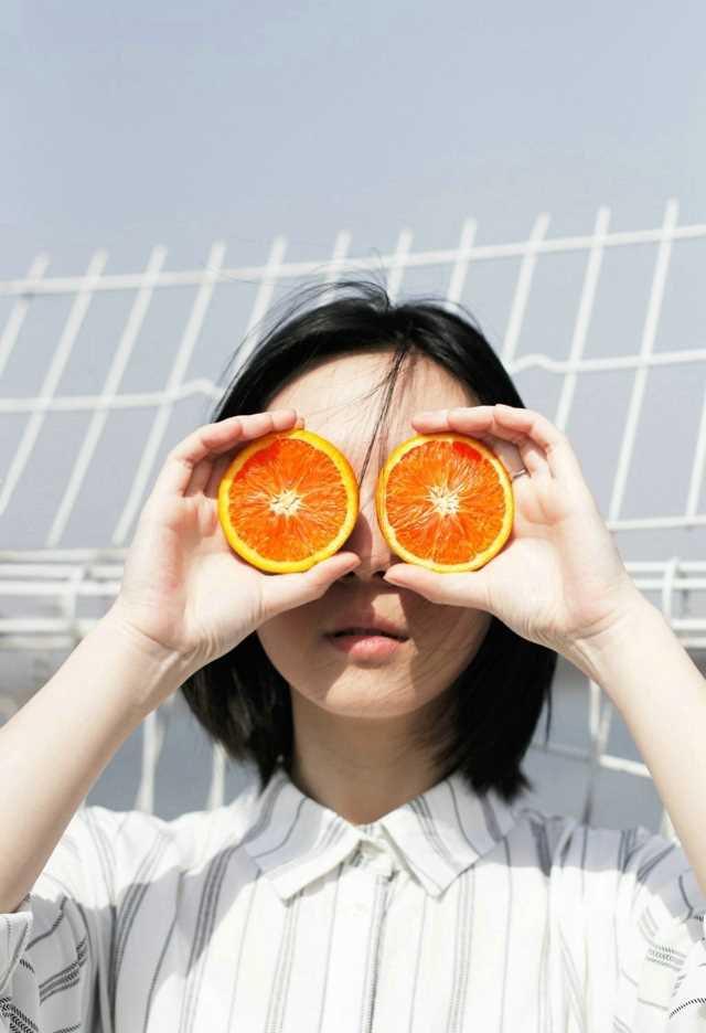 最新甜橙少女短发清纯天台唯美艺术壁纸