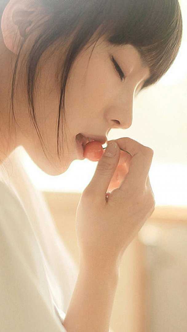 清纯极品大胸mm紧身裙大长腿诱人户外套图