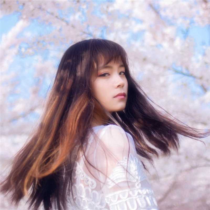 清纯极品大胸mm紧身裙大长腿诱人户外套图