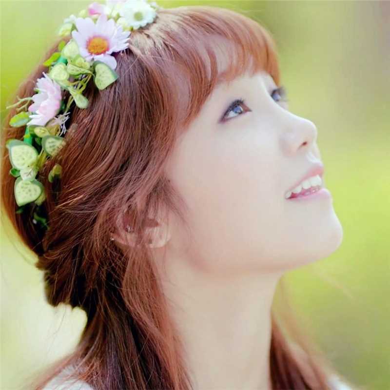 清纯极品大胸mm紧身裙大长腿诱人户外套图