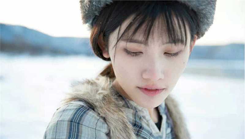 优质又纯又欲甜美女孩冬天雪地唯美高清图相册