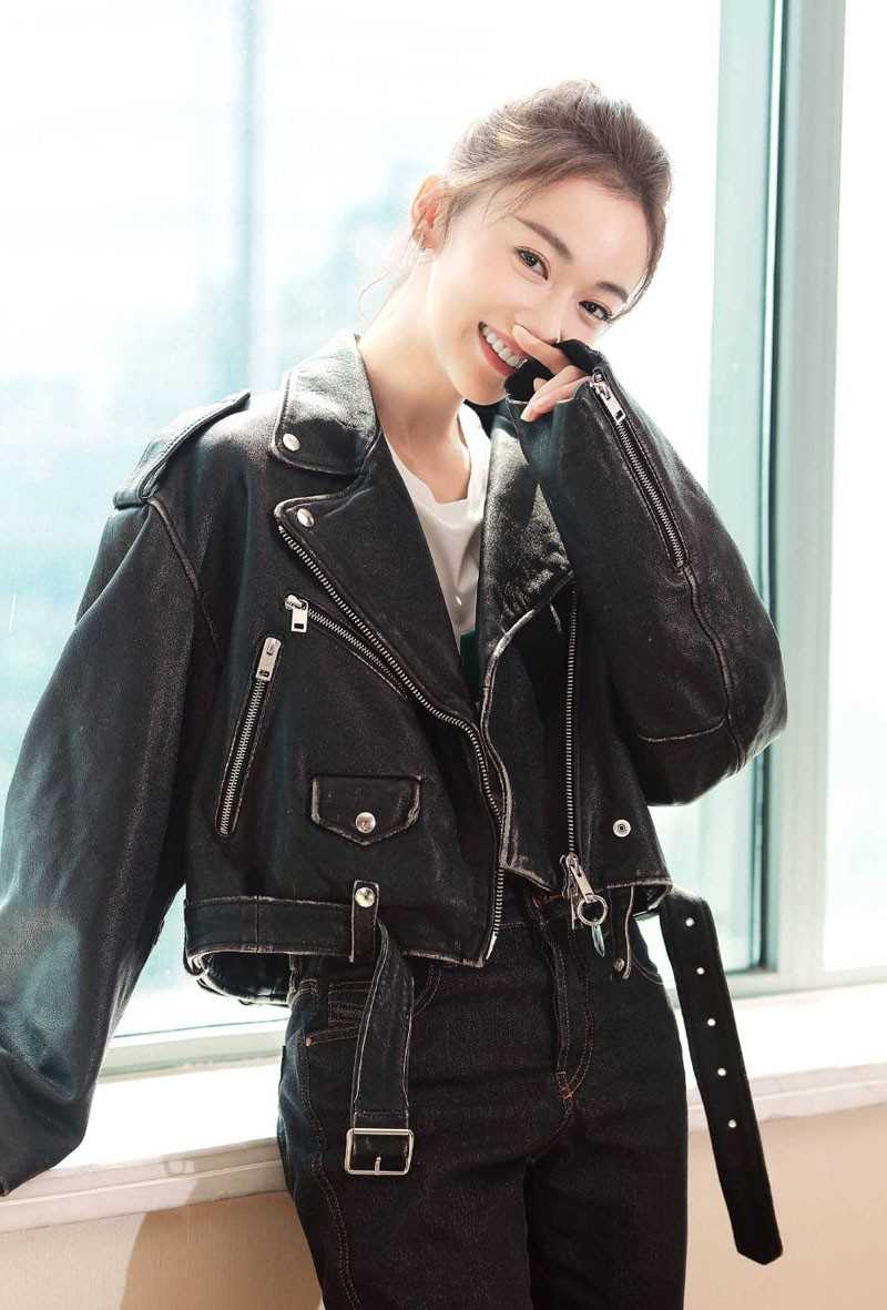 最全天生尤物杨晨晨化身足球宝贝私房照相册