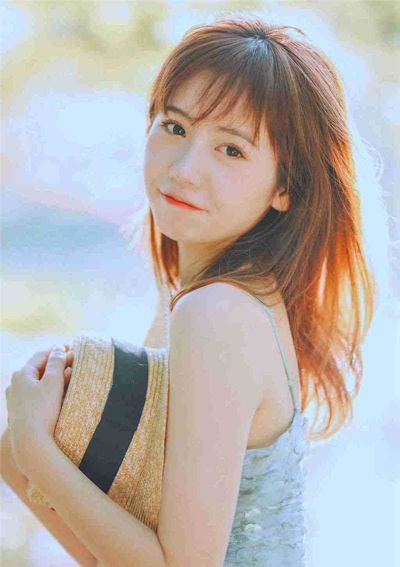 高清足球宝贝翘臀大长腿艺术性感图片图集