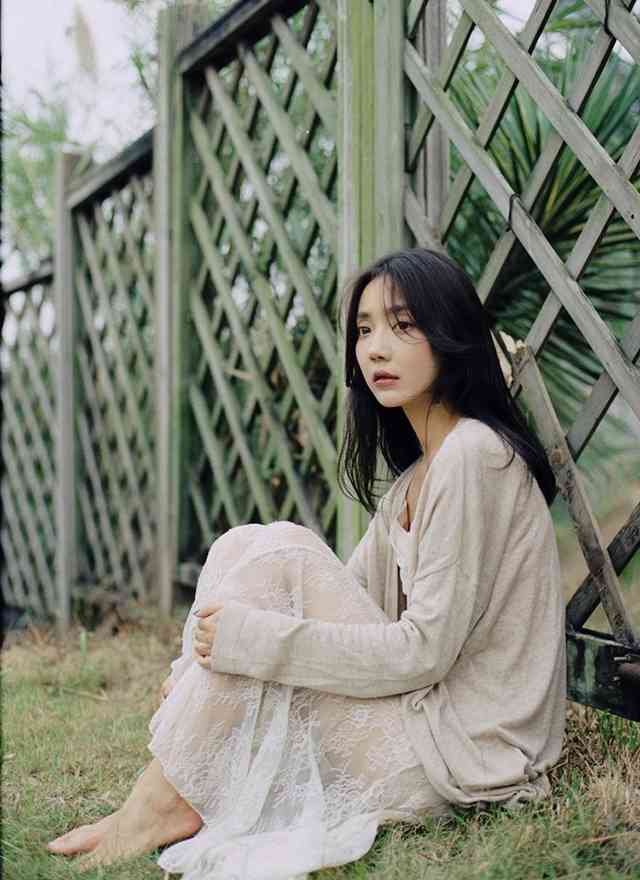 特别专辑篮球鲍贝梦心玥艳红嫩粉大长腿大胆图片图片