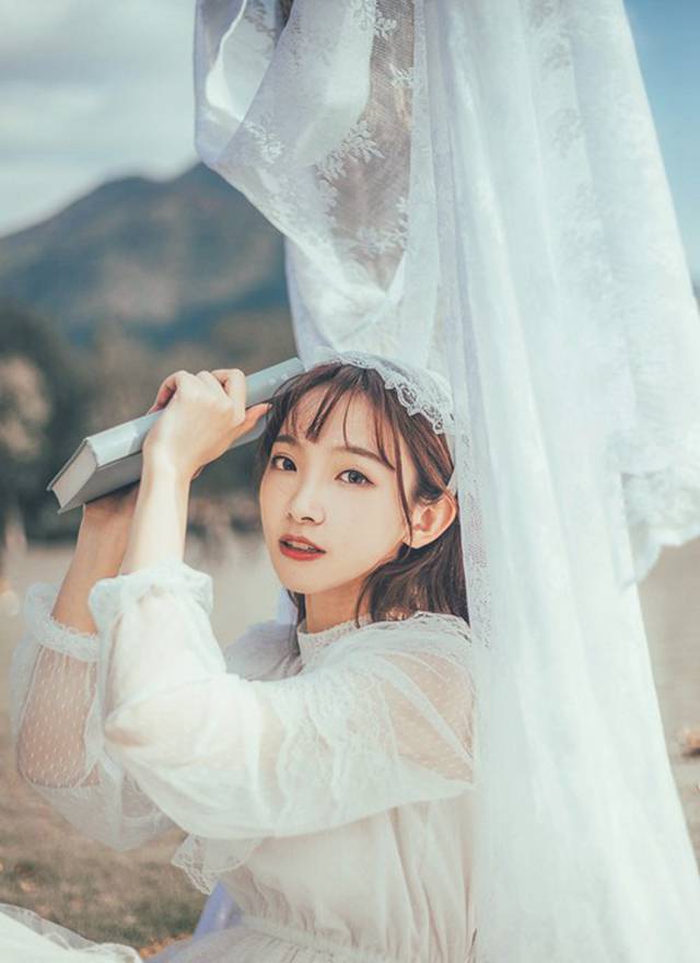 特别专辑篮球鲍贝梦心玥艳红嫩粉大长腿大胆图片图片