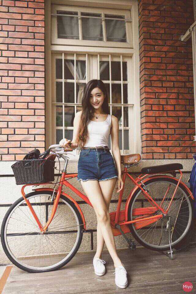 最全清纯妹子性感诱人蛮腰大长腿相册