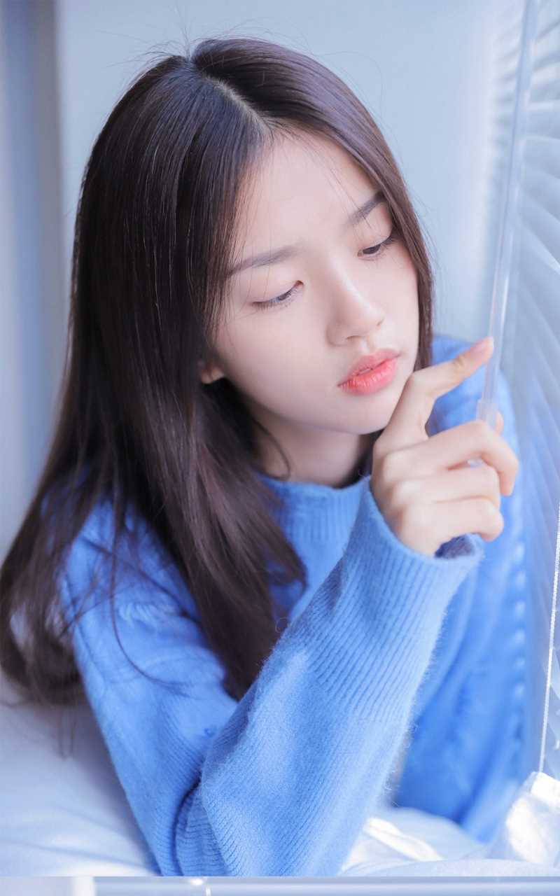 精选清纯腿模校花女神室内个人私房图册