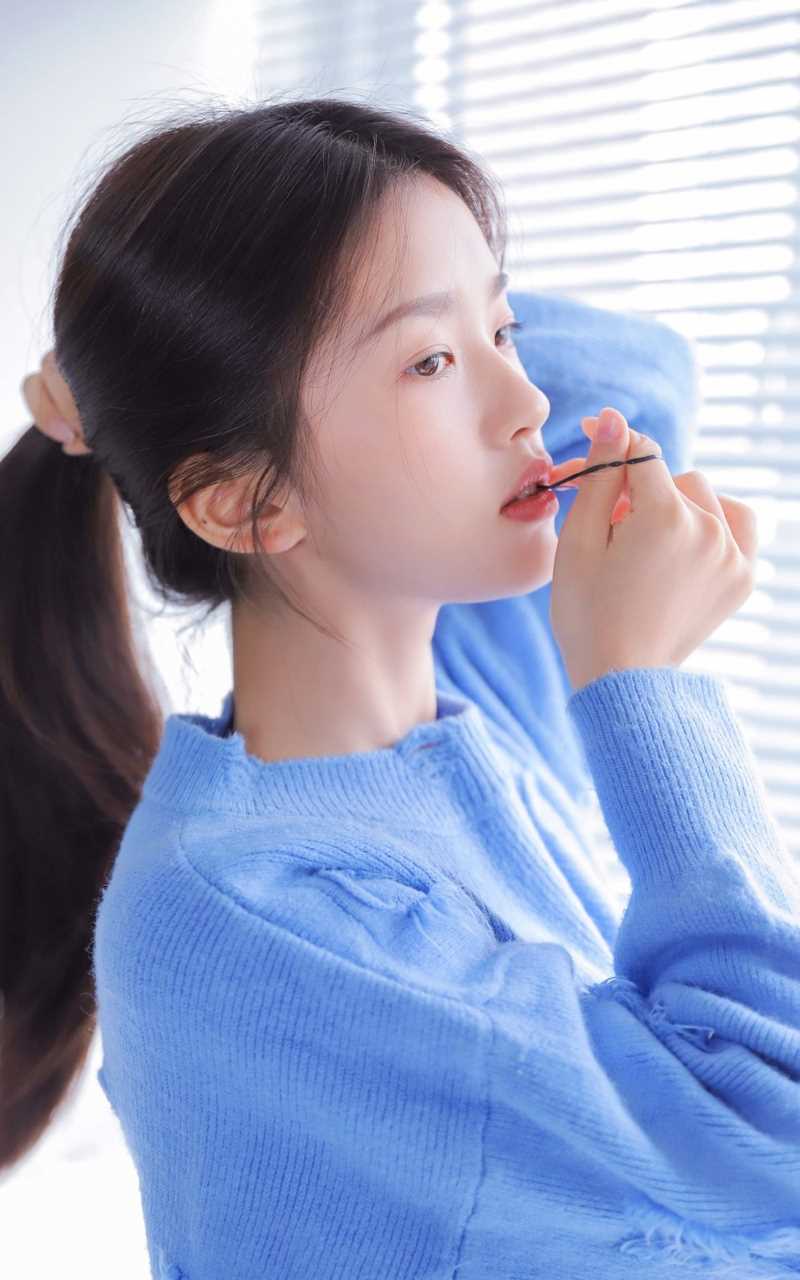 精选清纯腿模校花女神室内个人私房图册