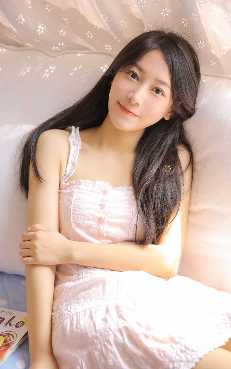 特别专辑牛奶肌清纯校花美女丰满吊带白白私房站