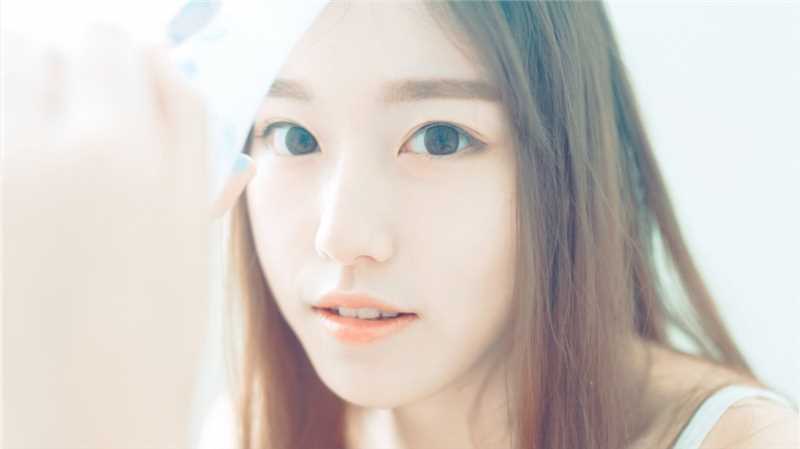 优质吊带背心校园清纯美女没有穿内衣性感图片相册