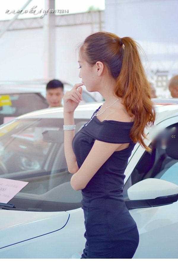 精选车模美女身材现场实拍图图册
