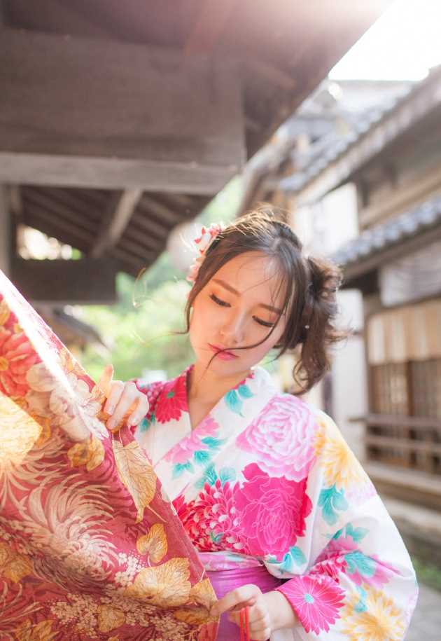 最全韩国超短裙美女车模韩彩衣细腰长腿黑丝高跟图片相册