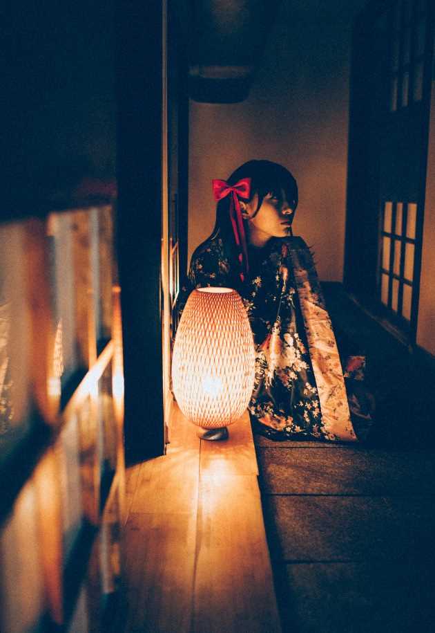 最全韩国超短裙美女车模韩彩衣细腰长腿黑丝高跟图片相册