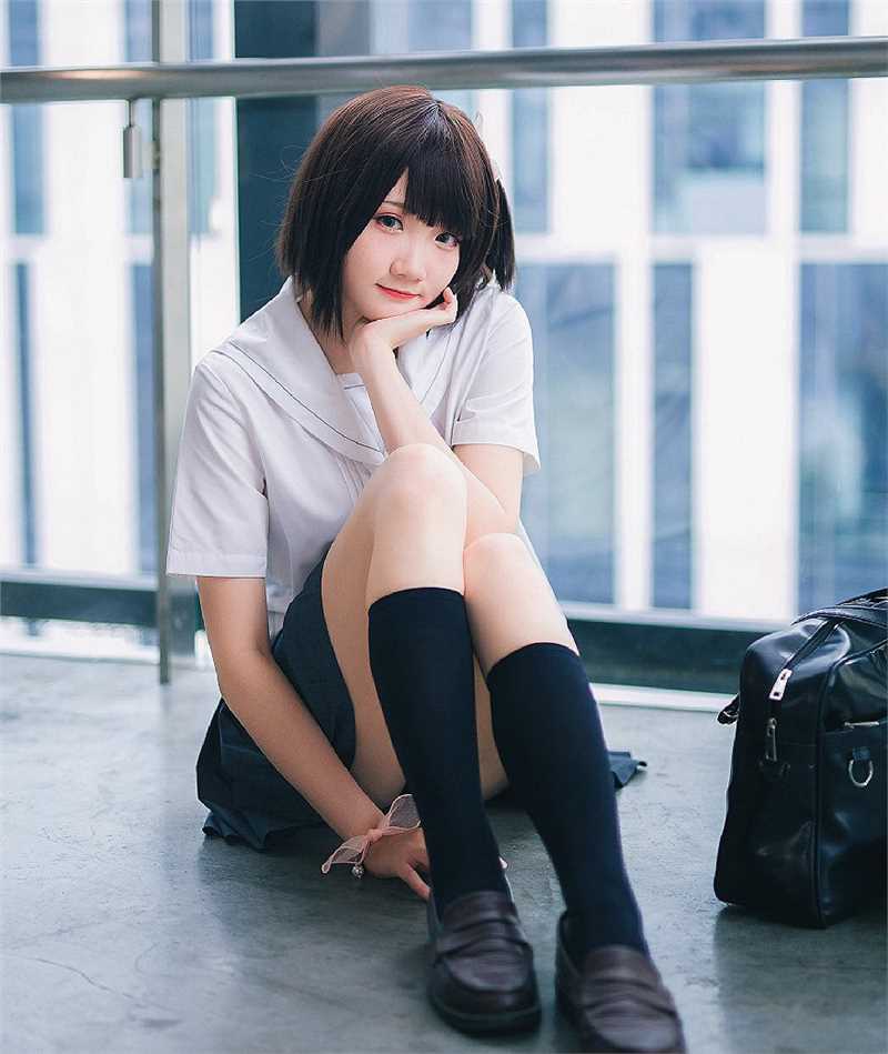 优质韩国赛车美女车模林智慧丰乳相册