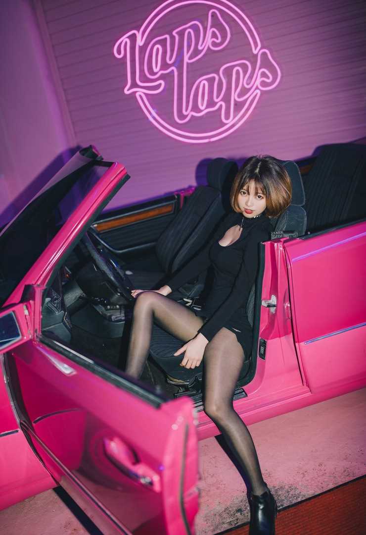 优质韩国赛车美女车模林智慧丰乳相册