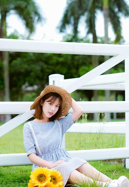 优质韩国赛车美女车模林智慧丰乳相册