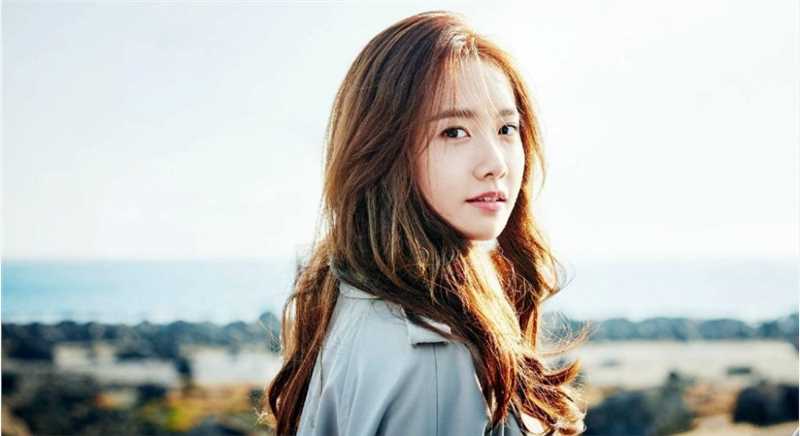 优质林允儿清新甜美女孩风森系户外温柔时尚图片相册