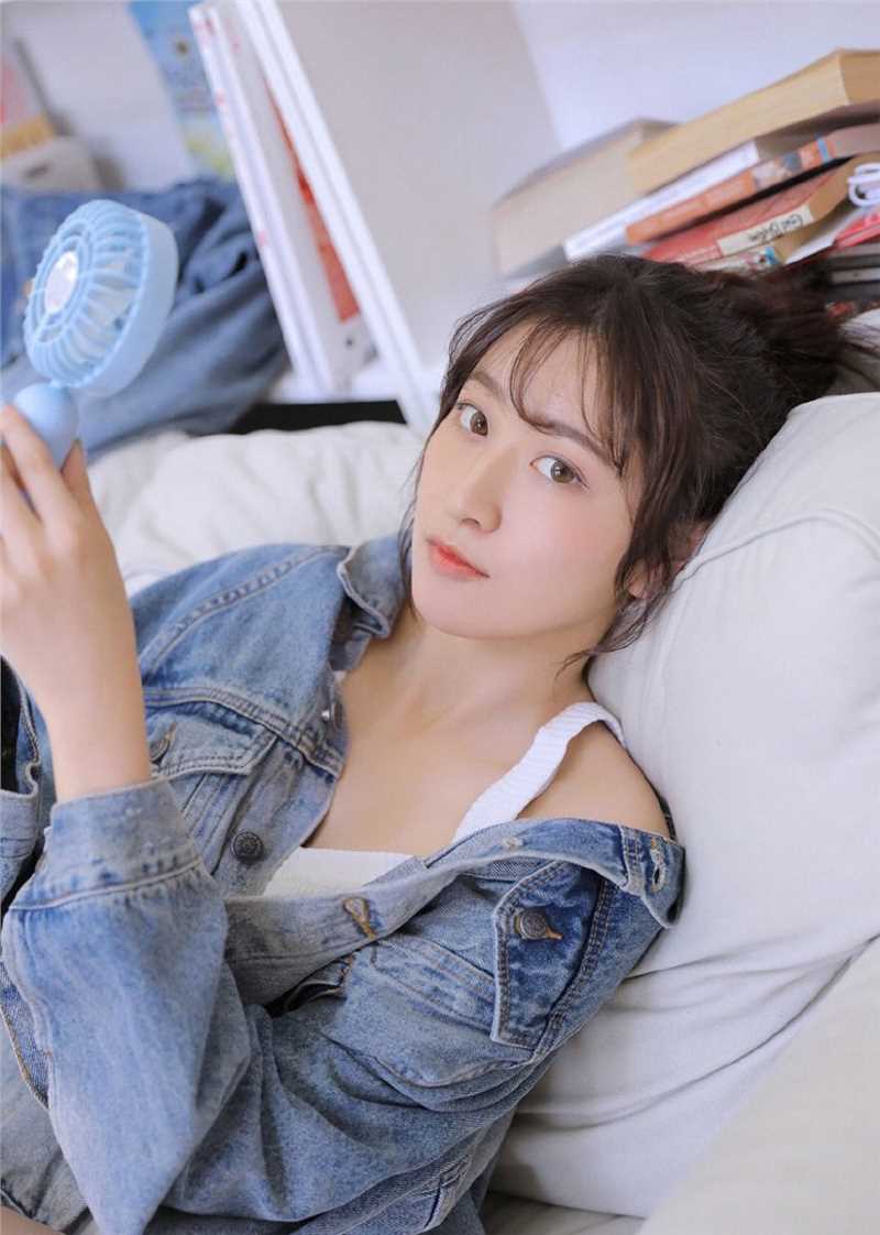 精选宅男深夜福利妹子诱人性感图片图册