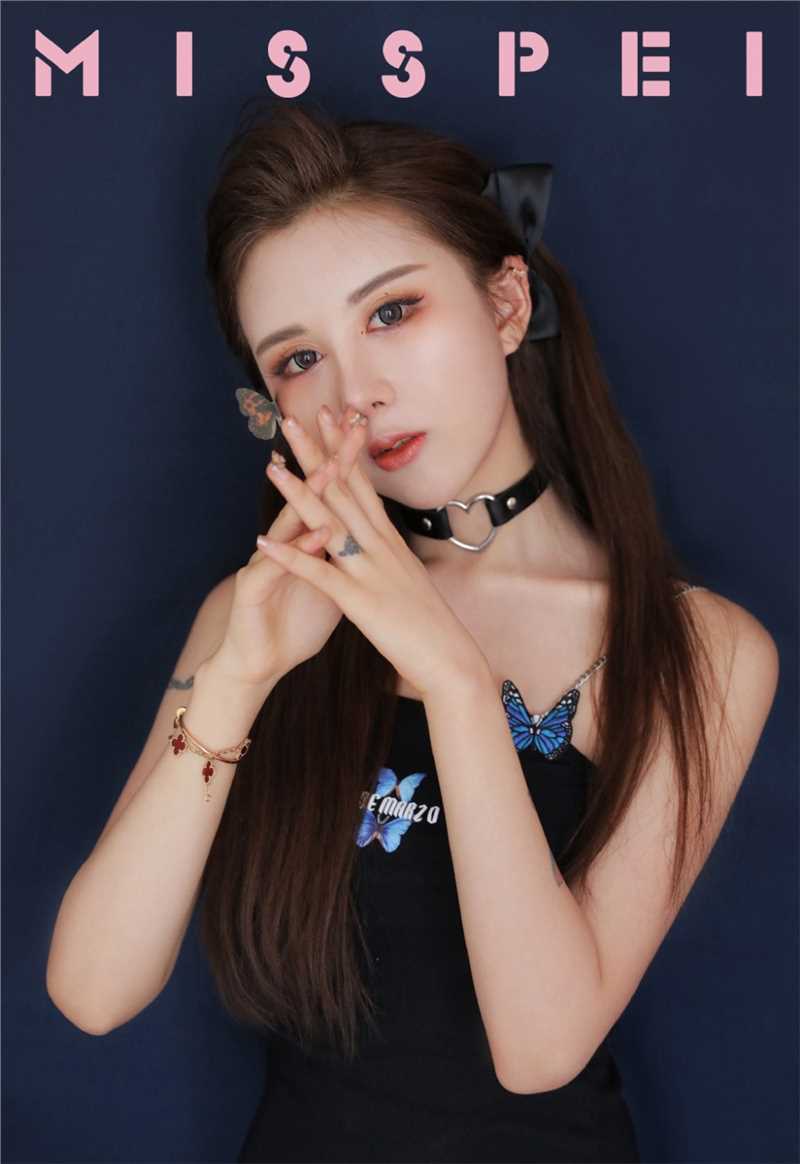 最全网红女神瓜子脸桃花眼艺术壁纸