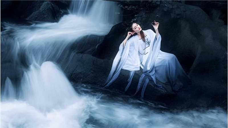 精选唯美伤感仙气飘飘古风古韵女子图片图册