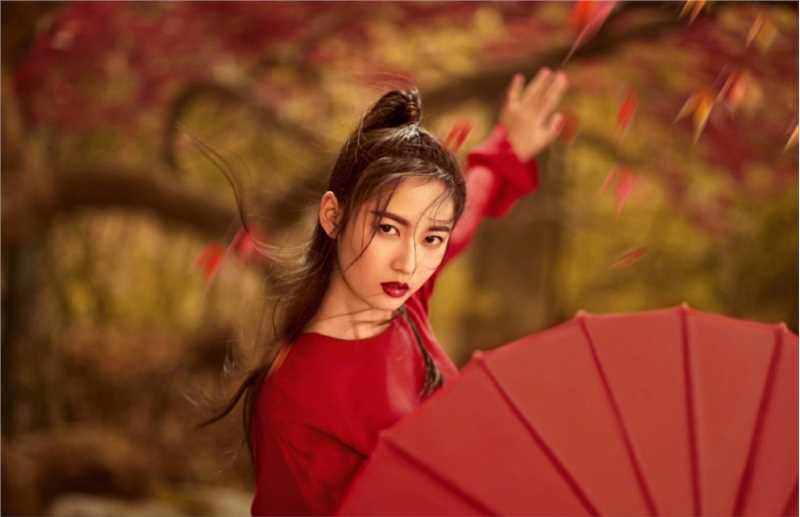 最全陈钰琪一袭红衣化身古装女侠剑眉英气古风大片相册