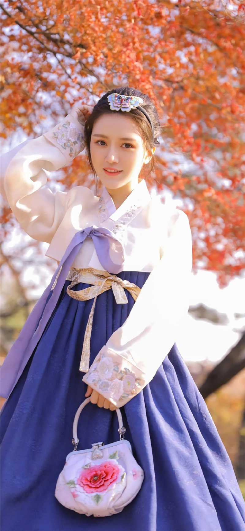 优质古装美女娇小可爱户外图片相册