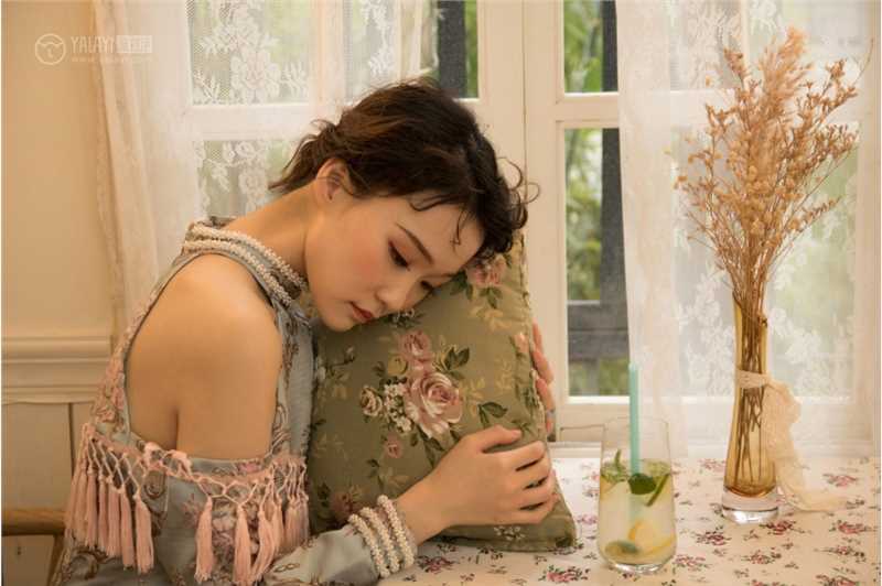 特别专辑亚洲美女奥莉性感旗袍好身材艺术照图片