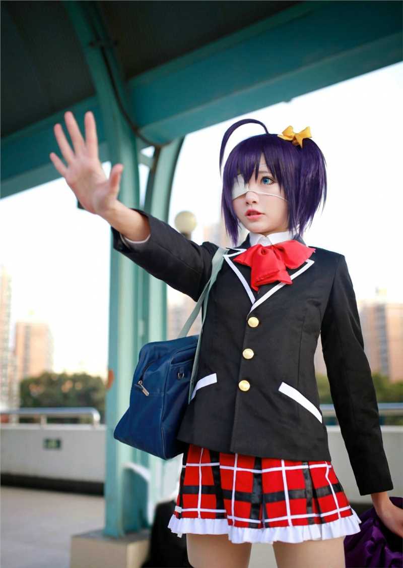 最全小鸟游六花中二少女地铁站cosplay相册