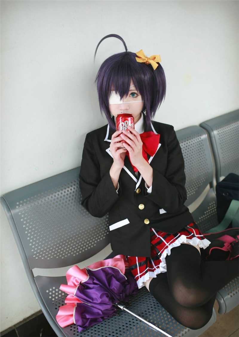 最全小鸟游六花中二少女地铁站cosplay相册