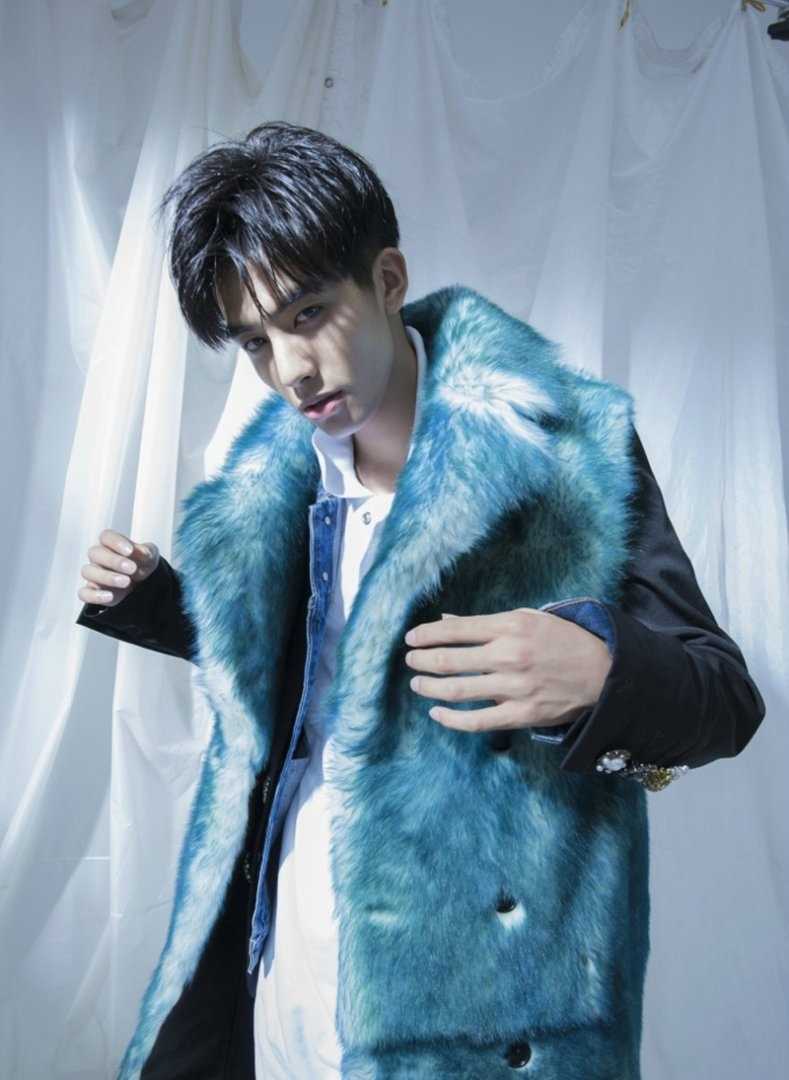 特别专辑中国95后小鲜肉宋威龙个性时尚杂志封面图片图片