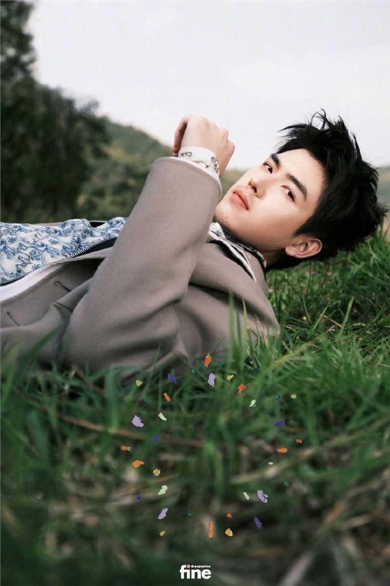 最全陈飞宇春日轻熟风时尚杂志图片大全壁纸