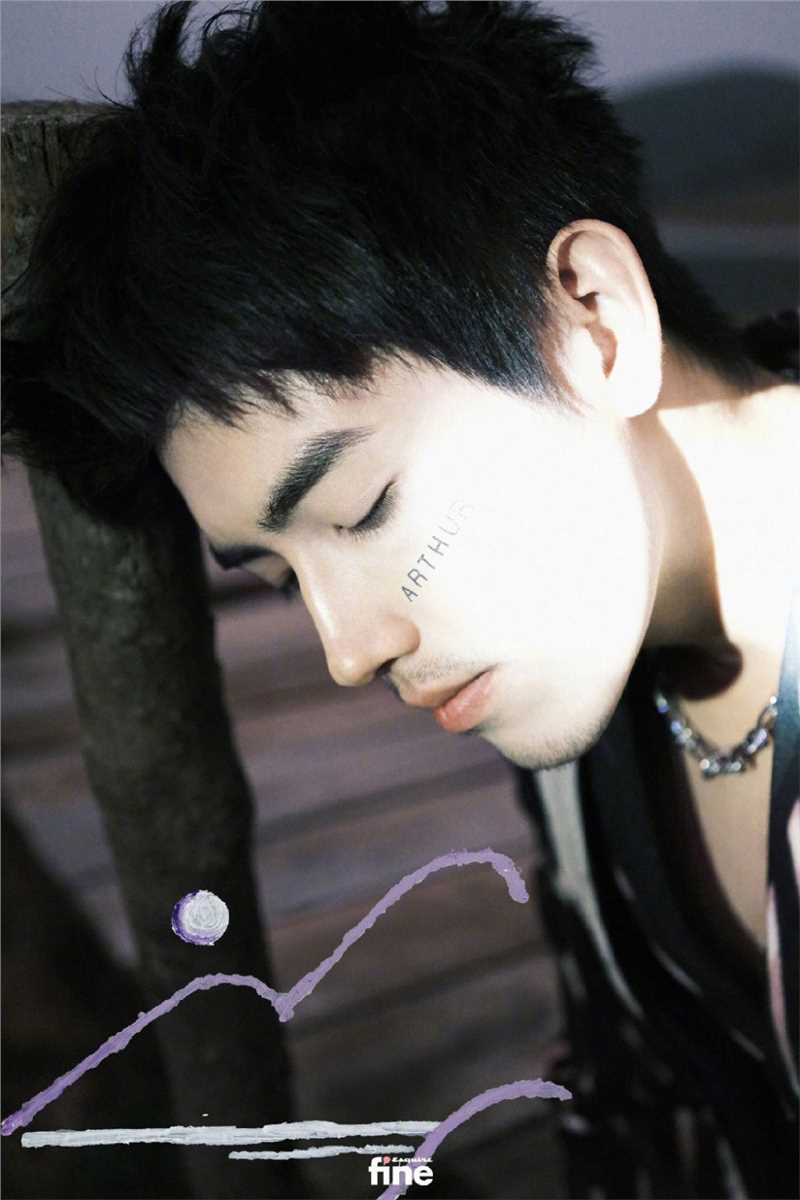 最全陈飞宇春日轻熟风时尚杂志图片大全壁纸