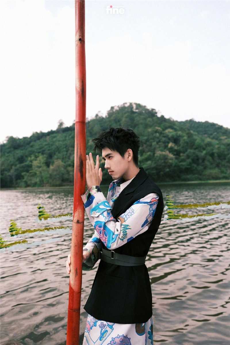 最全陈飞宇春日轻熟风时尚杂志图片大全壁纸