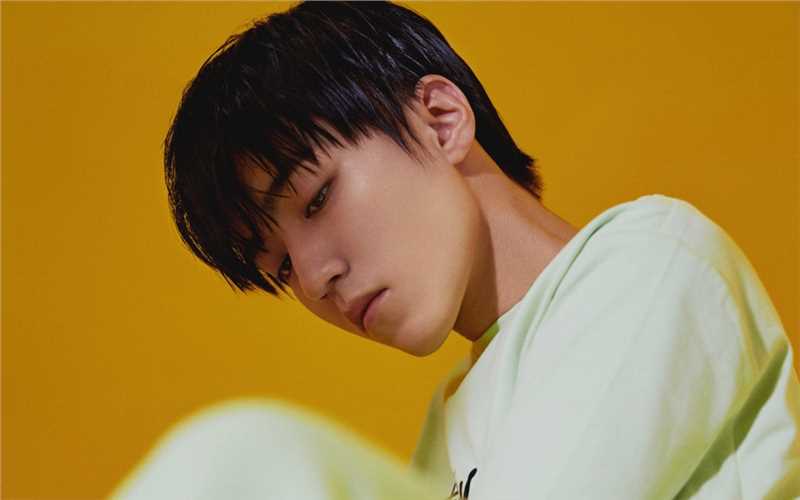 王俊凯少年感超帅青春气息时尚杂志图片