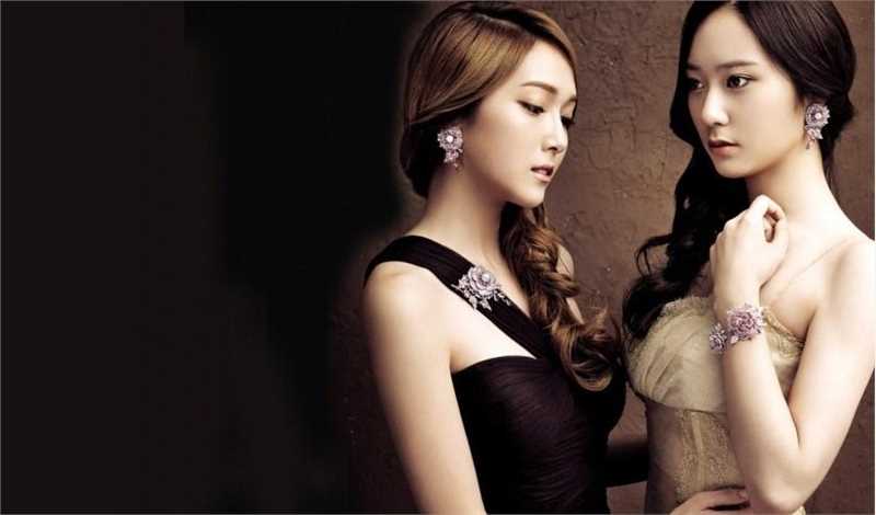 韩国甜美姐妹花郑秀妍郑秀晶时尚黑白