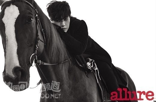 高清韩国帅哥朴海镇《allure》时尚杂志封面图集