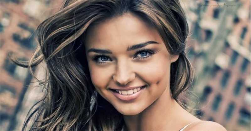 维密超模米兰达·可儿性感真空户外