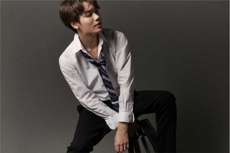 精选林彦俊性感白衬衣制霸总裁扯领带集图册