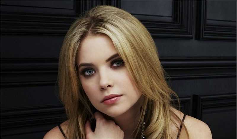 特别专辑艾什莉本森深v装扮性感金发尤物照片集图片