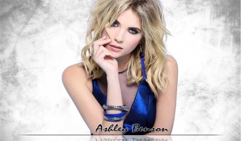 特别专辑艾什莉本森深v装扮性感金发尤物照片集图片